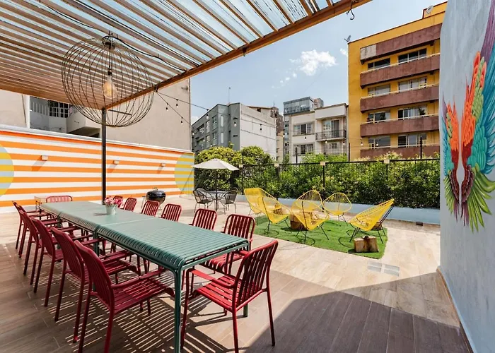 Сasa de vacaciones Large Group-friendly With Stunning Rooftop